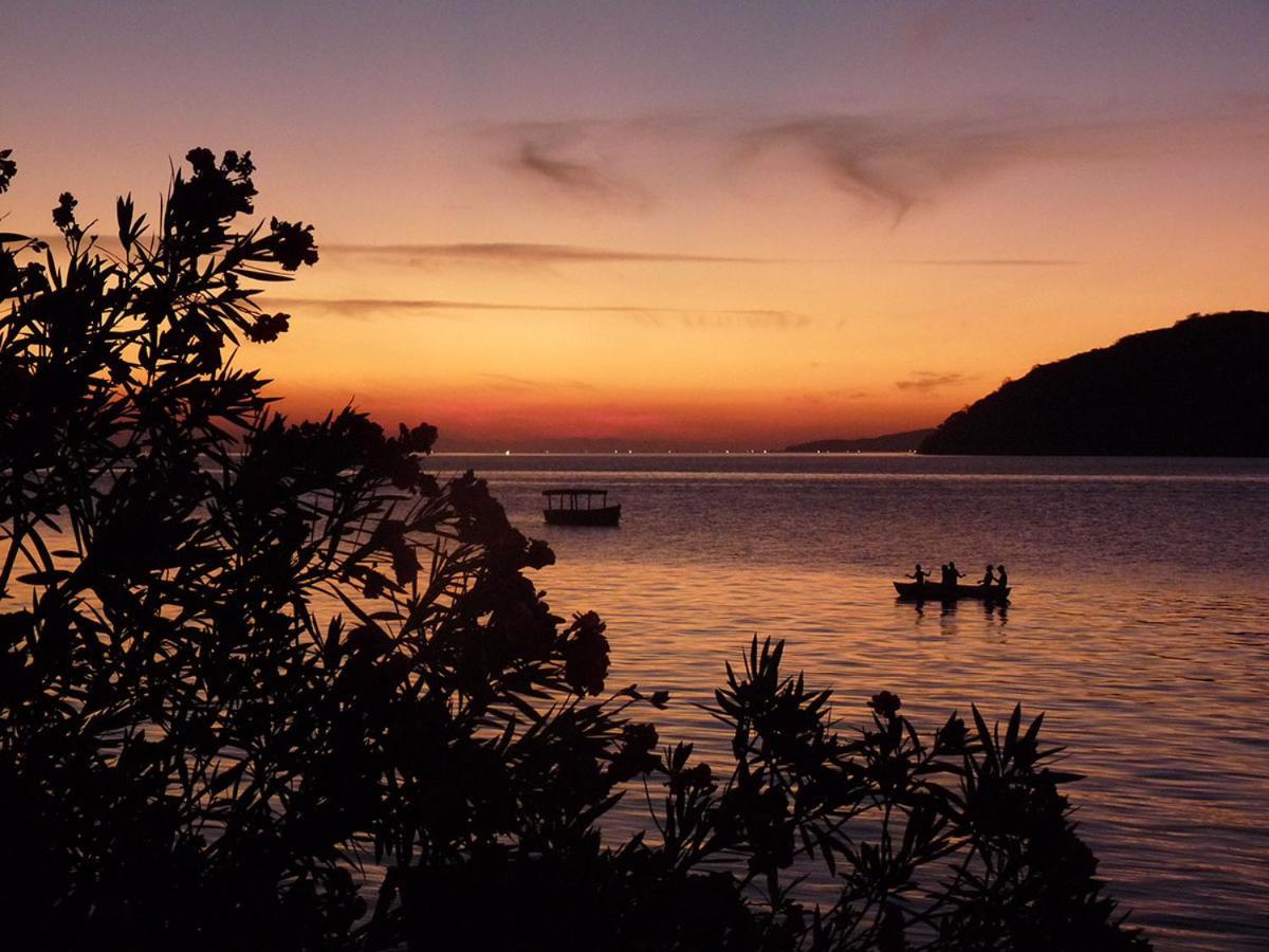 Thumbi View Lodge Cape Maclear Exteriér fotografie